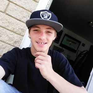 Meet your Posher, Cameron